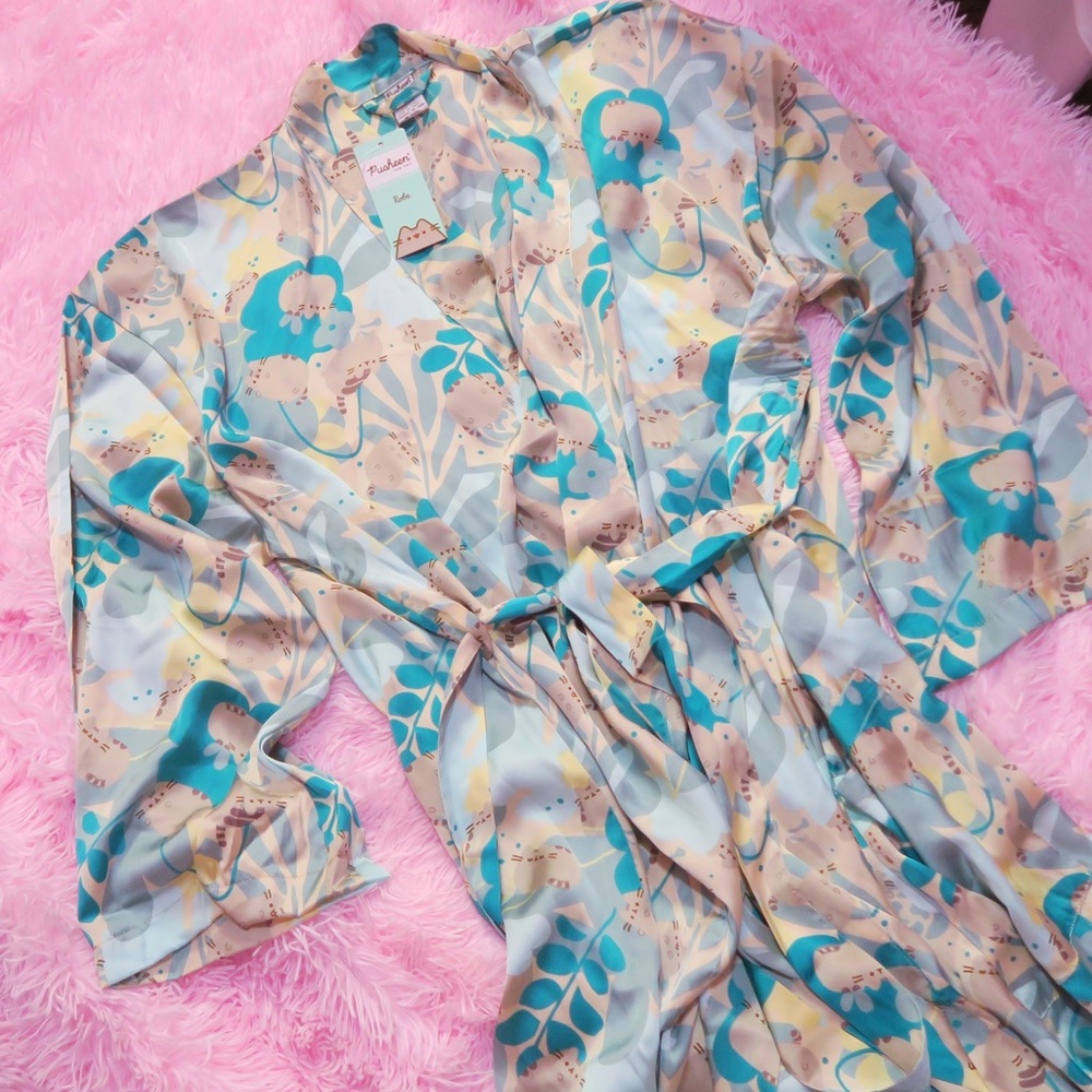 Pusheen Robe